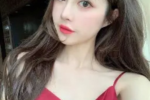 结婚几十年零绯闻看清何冰妻子是谁后才懂他为何不敢乱来