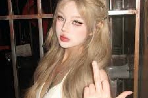 真炸了！刚官宣二胎老公却公开出轨女助理…